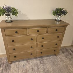 Gorgeous Dresser 