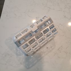 Munchkin Deluxe Dishwasher Basket - Gray