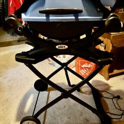 Weber Portable Grill With Stand Cart And 2 Tools