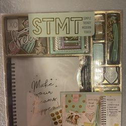 Journaling Set and Gold.