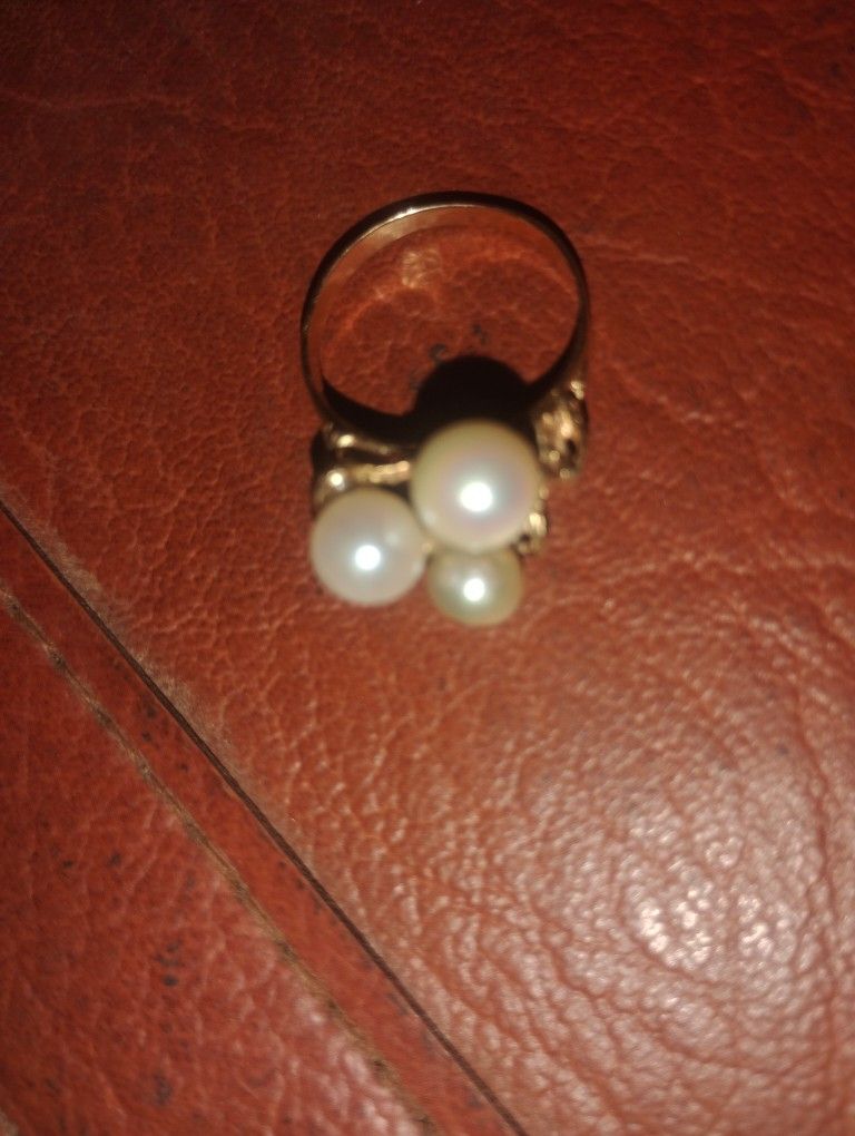 14 K Gold Ring