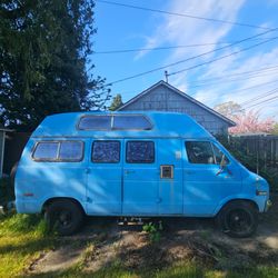 1974 Dodge Tradesman B100 Van