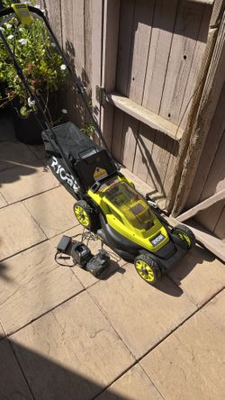 Ryobi 18v 13-in Cordless Battery Walk Behind Push Lawn Mower 