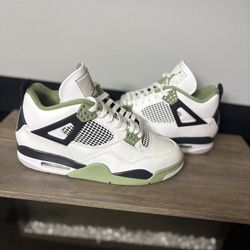 Jordan 4 “Seafoam”