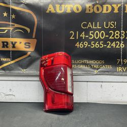 FORD F250 LH TAILLIGHT 2020-2022 WITH BLIND SPOT OEM