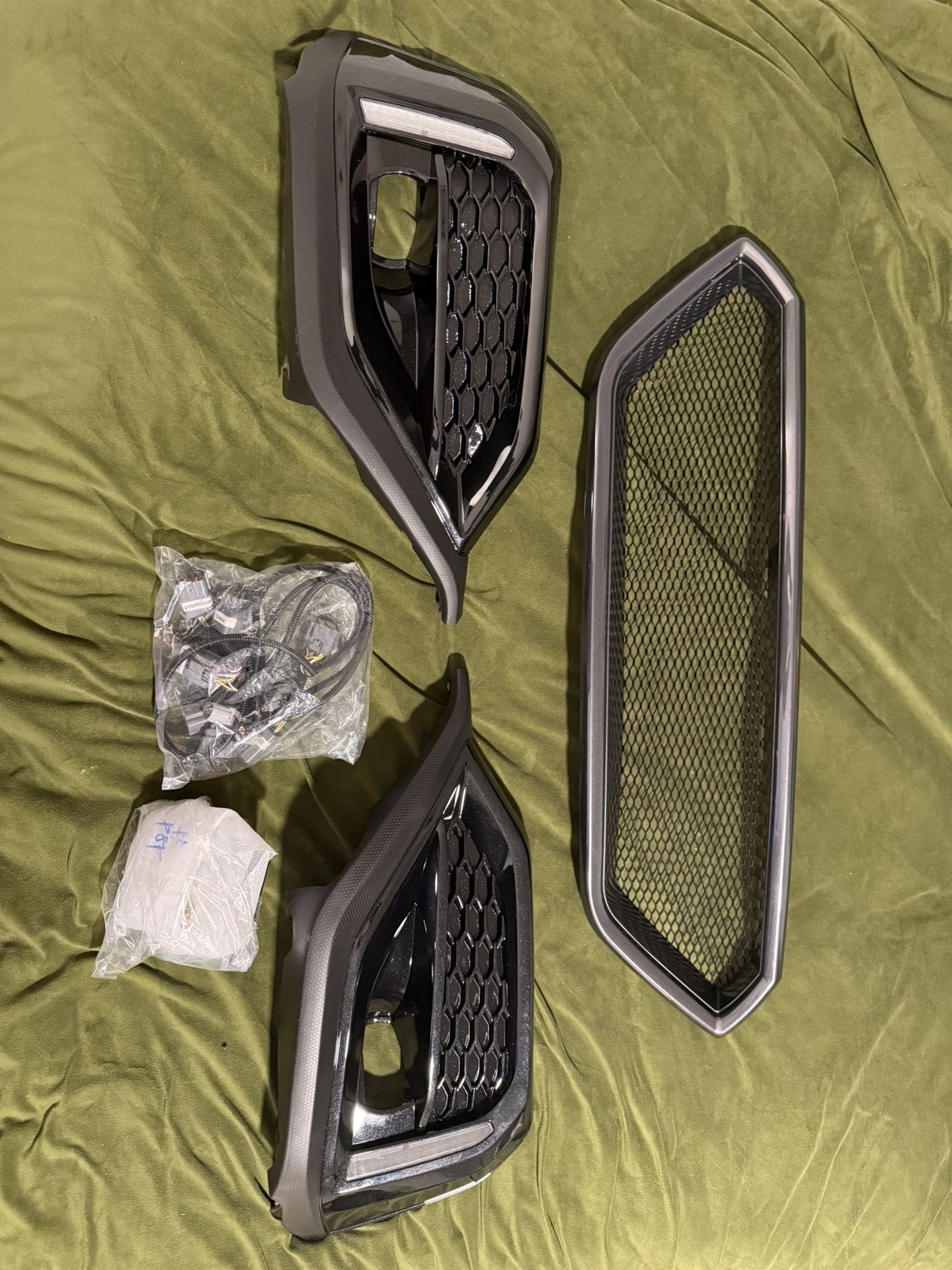 Fog light Bezels Non Oem And Mesh Grille For Subaru Vb Wrx 22-24