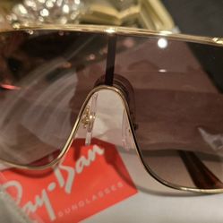 New Ray-Ban Wings Sunglasses (Authentic)