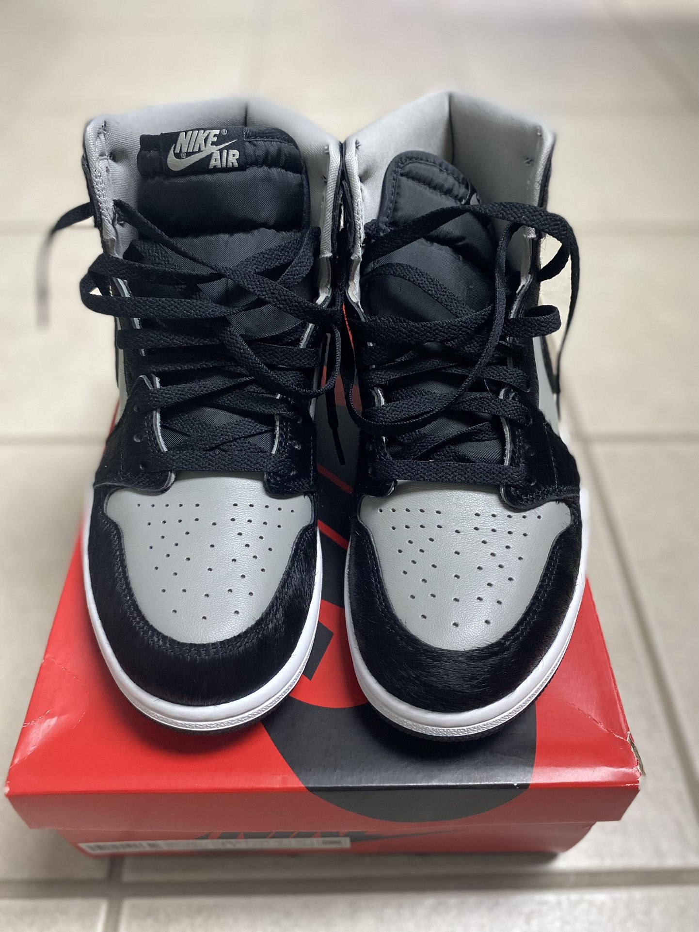WMNS Air Jordan 1 Medium Grey