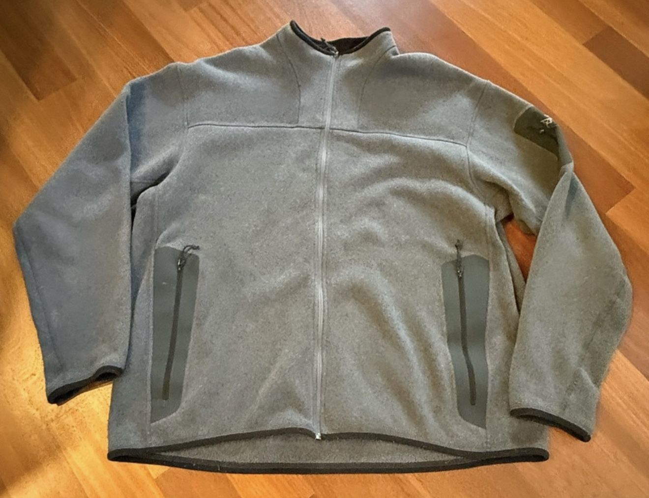 Arc’teryx Men’s Polartec Fleece Full Zip Sweatshirt Jacket, Grey, Men’s XXL