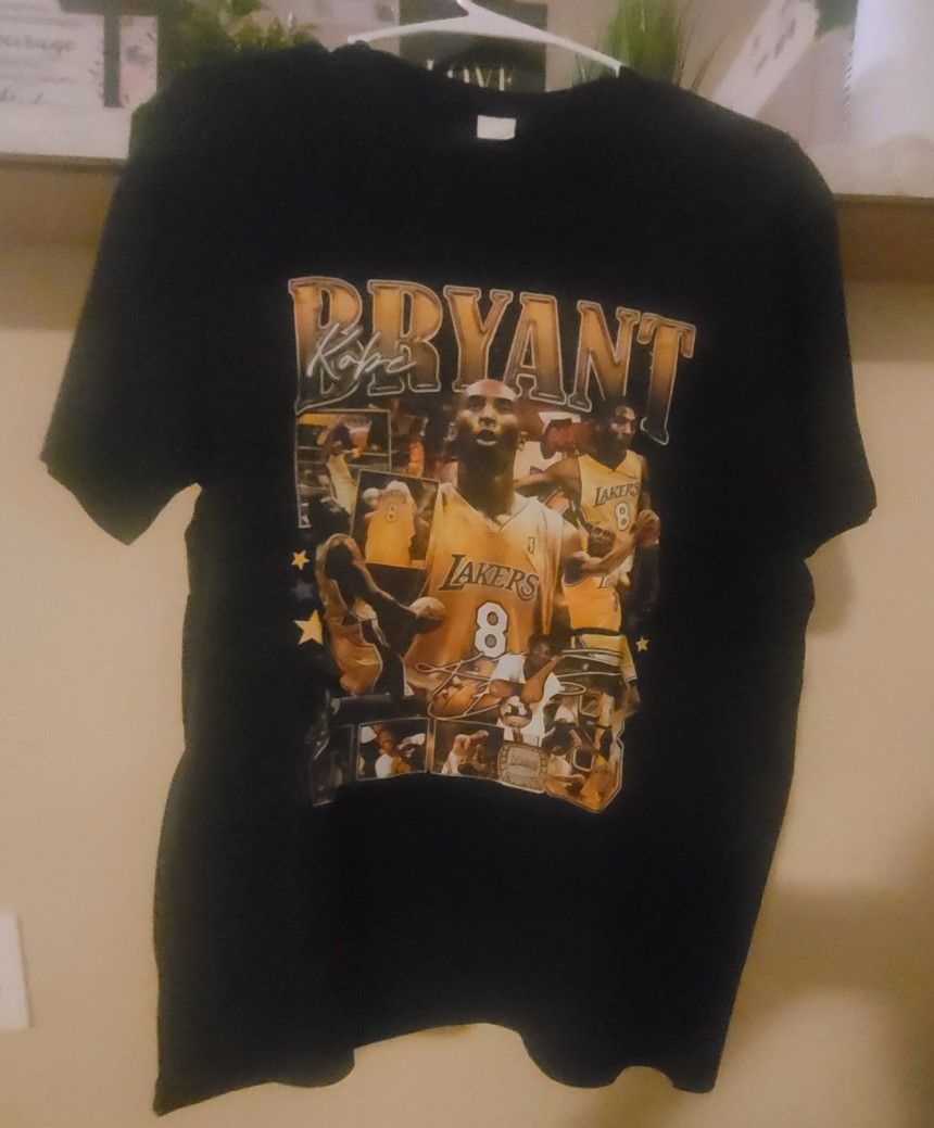 Kobe Bryant VINTAGE T-Shirt