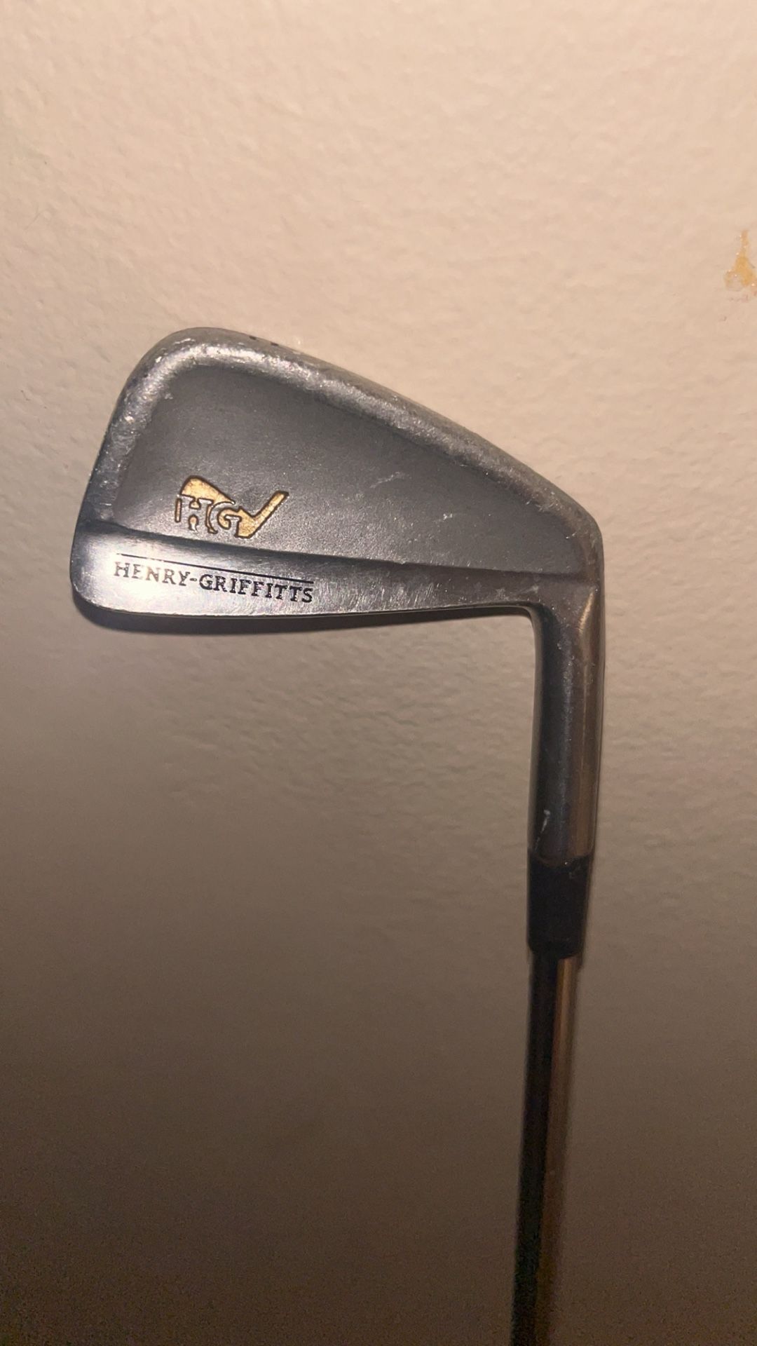 3 Gold Clubs