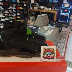 AIR JORDAN 11 RETRO / SIZE 7 / #(378038 006)