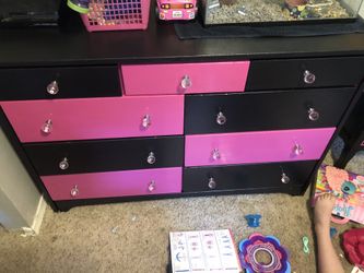 Cute 9 Drawer Dresser for Sale in Oregon City, OR - OfferUp