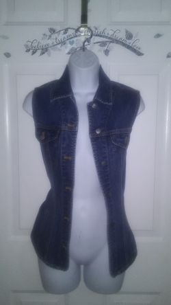Chico's Jean Vest size Sm/Med