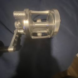 Avet Fishing Reel 