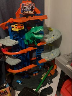 Hot wheel ultimate garage