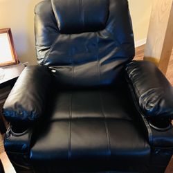BRAND NEW RECLINER 