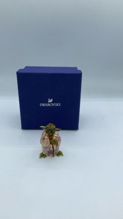 Crystal figurine
