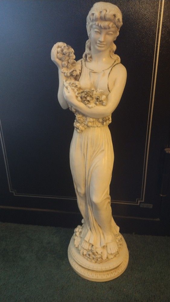 Greek Goddess Garden Statue