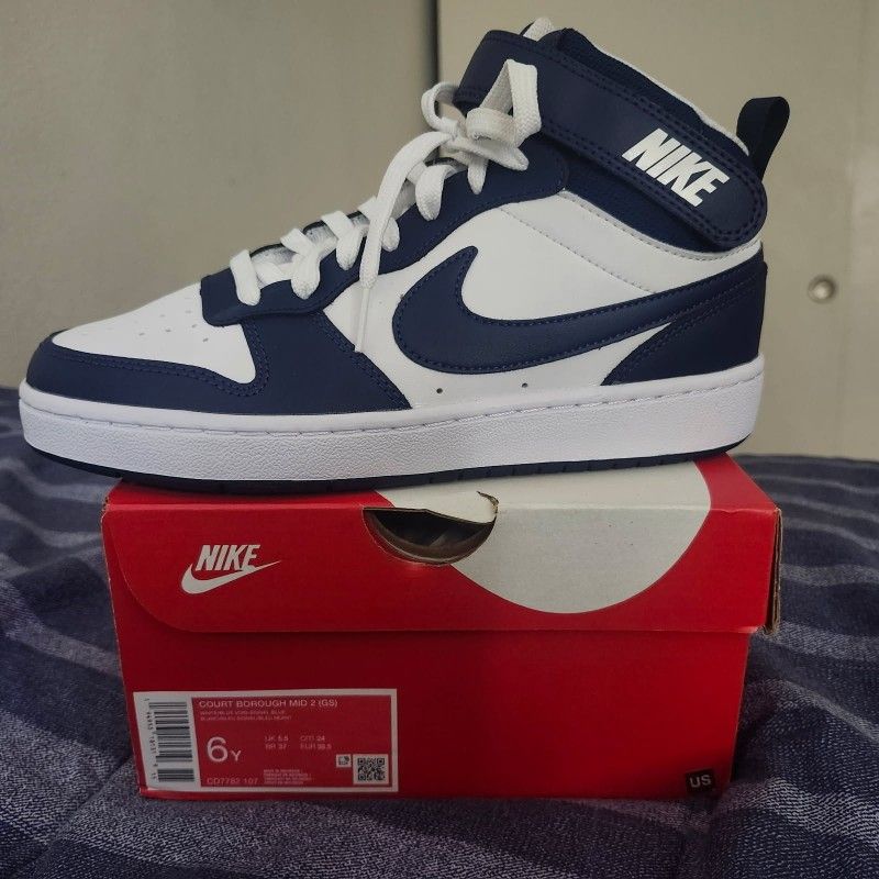 Nike Shoes 6y