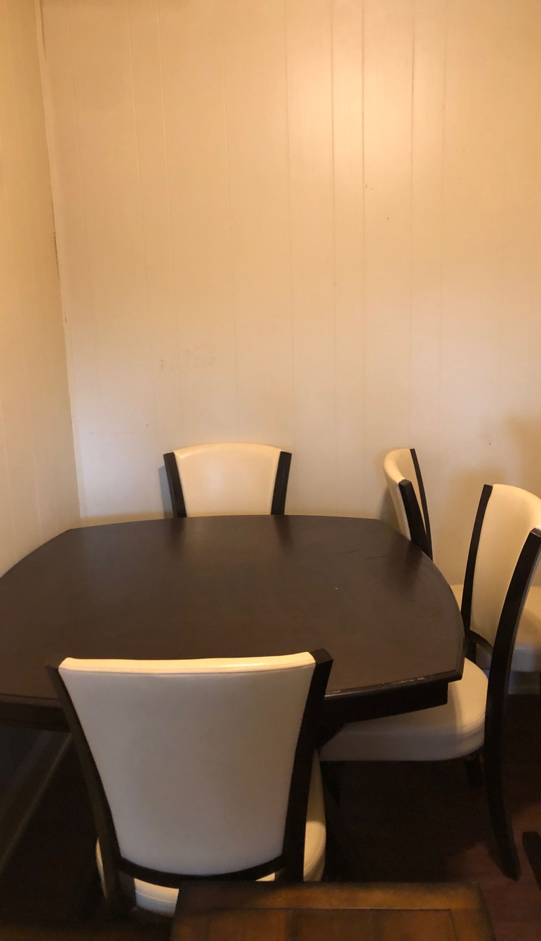 Dinning room table and 3 leather chairs