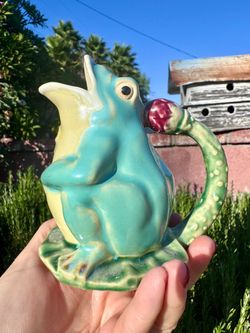 Vintage 1980s Majolica Style Frog on Lily Pad Ceramic Pitcher - 5" Creamer /Jug