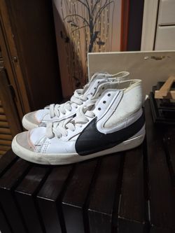 Nike Blazers White Size 10