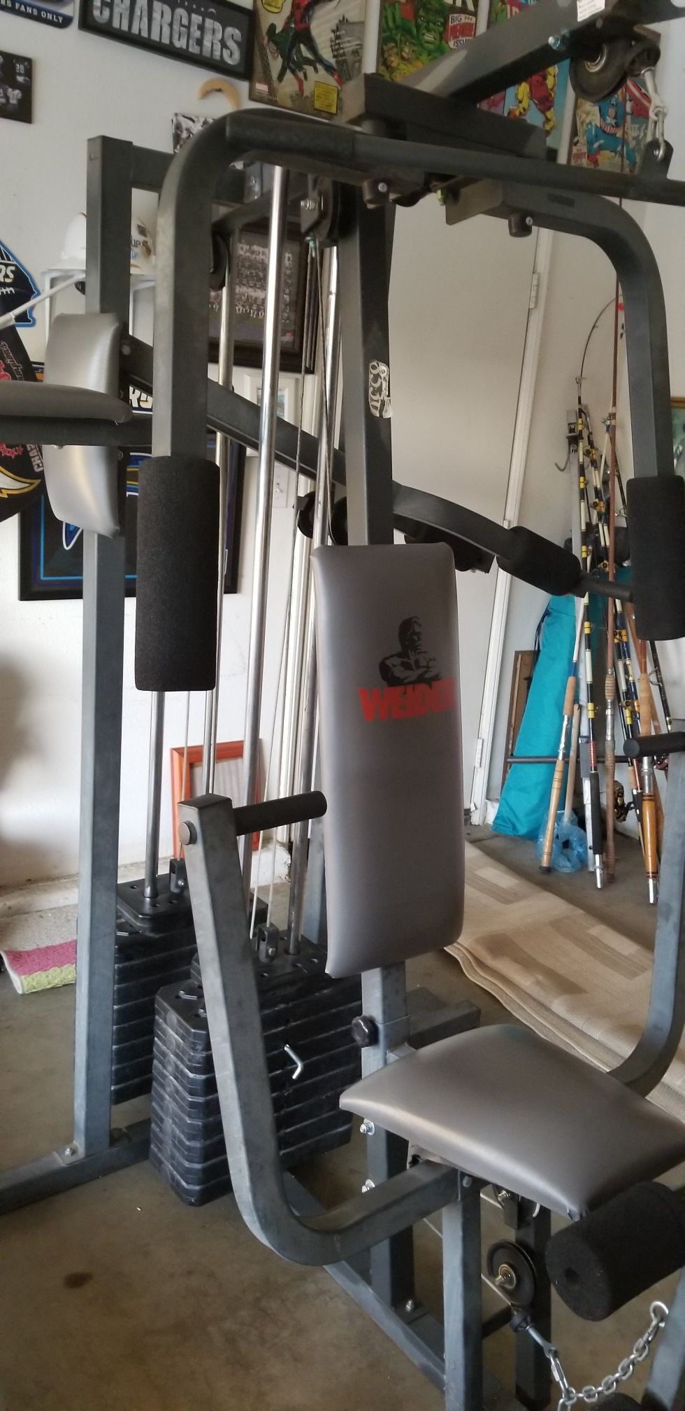 HOME GYM ,SELL AS IS , PLEASE DON'T WASTE MY TIME FIRM PRICE SERIOUS BUYERS ONLY , MESSAGE ME WHEN YOU READY TO PICK UP ONLY