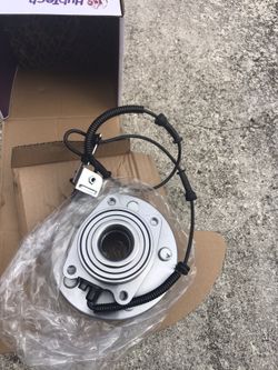 Wheel bearing  Caravan minivan 3.6,3.8 and 3.3 LT  Fit In Orhers . Free deliver