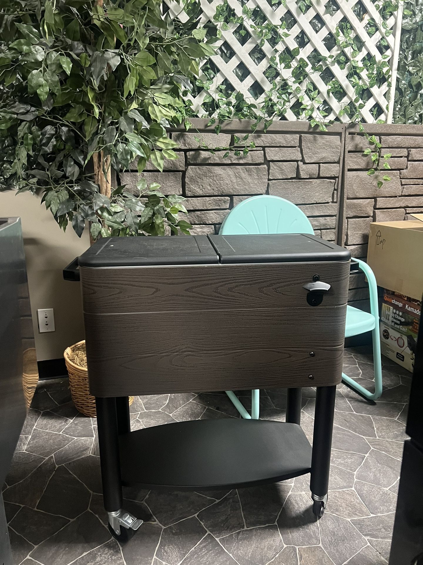 Hielera 60qt Patio Cooler