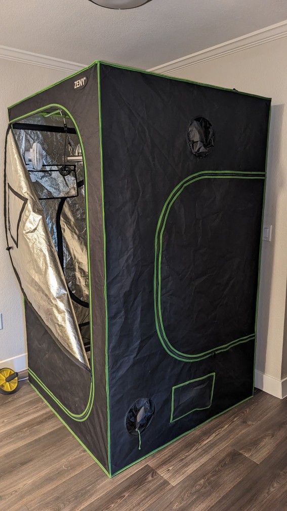 4X4 Grow Tent With Lights