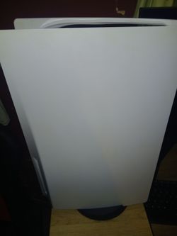 Ps5 had it since 2023 minor to medium scratches on front black plate has hdmi ,power cord,red ps5 controller charging cable 400$ no low ballers