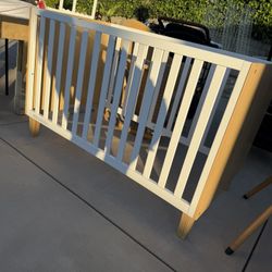 Delta Crib 