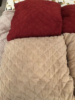 Couch pillow sets (Total 7 pillows)