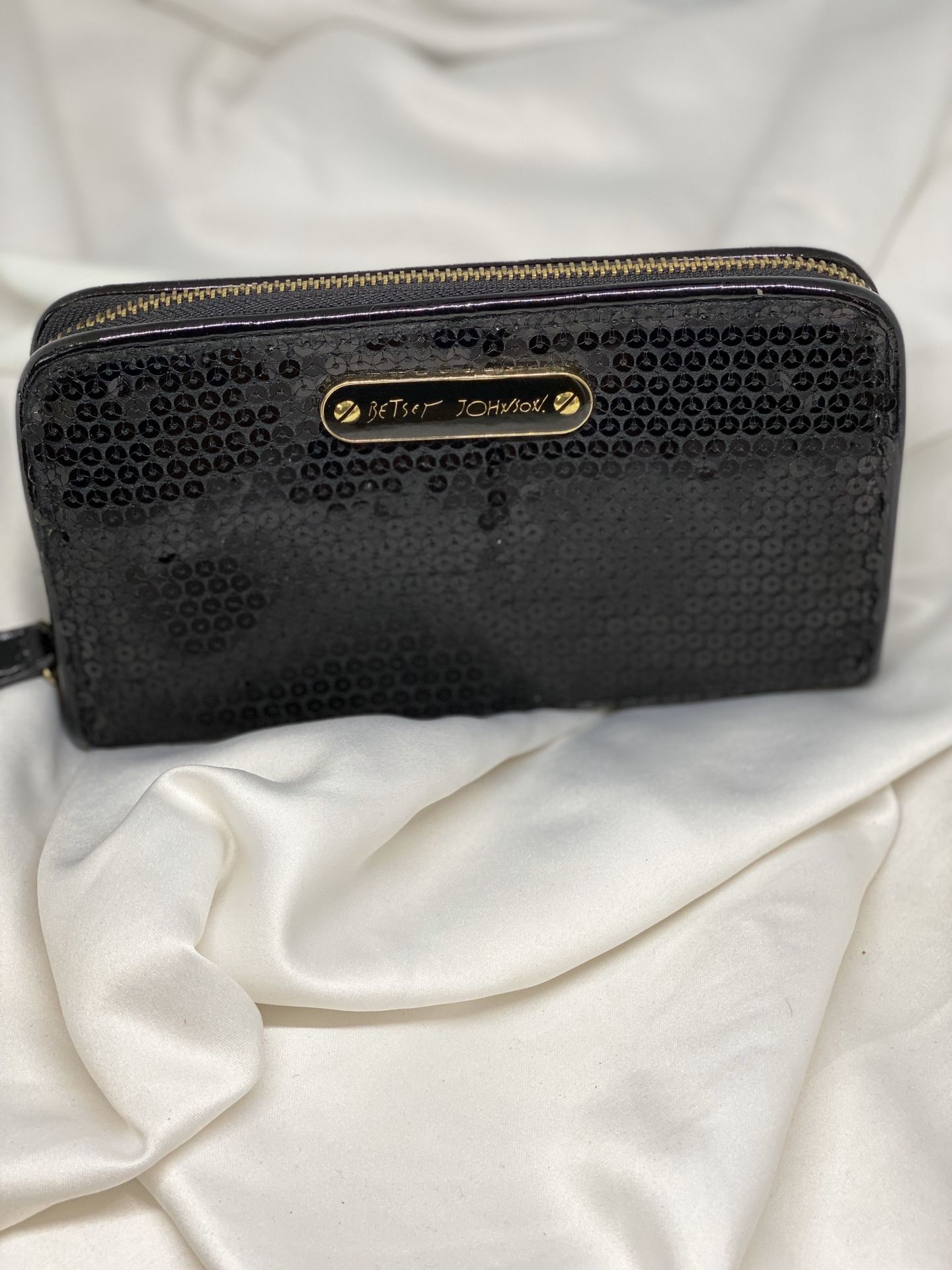 BETSY JOHNSON Black Sequins Wallet