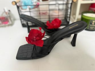 Pretty Little Thing Sandal