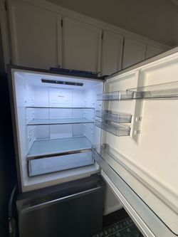 Hisense refrigerator freezer