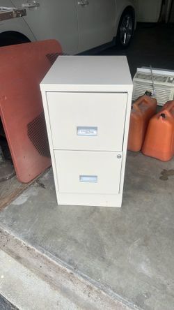 Metal File Cabinet With Key