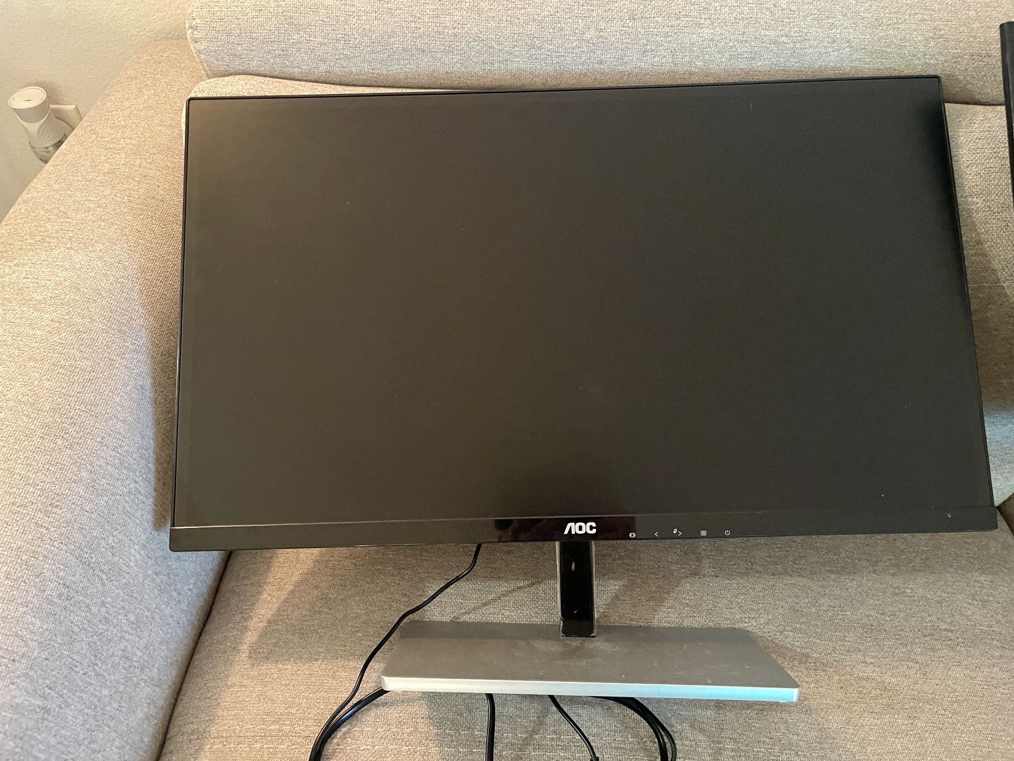 27” Computer Monitor