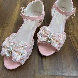 Light Pink Glitter Peep Toe Girls Heels Size 1.5 kids