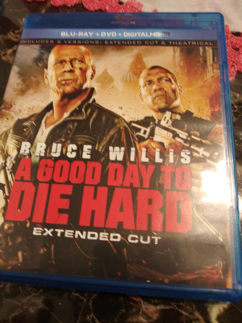 Blu ray + DvD + Digital HD. Agood day to Die hard