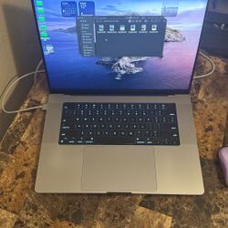 2021 16” Mac Book Pro M1Max 64GB  4 TB Custom!!