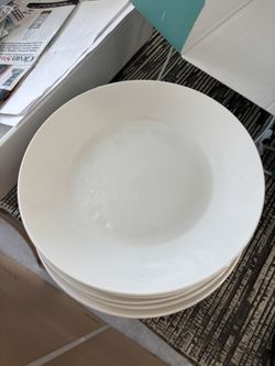 Martha Stewart 8 Inch Plates Total Of 6 