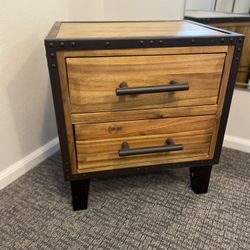 End Table / Night Stand 