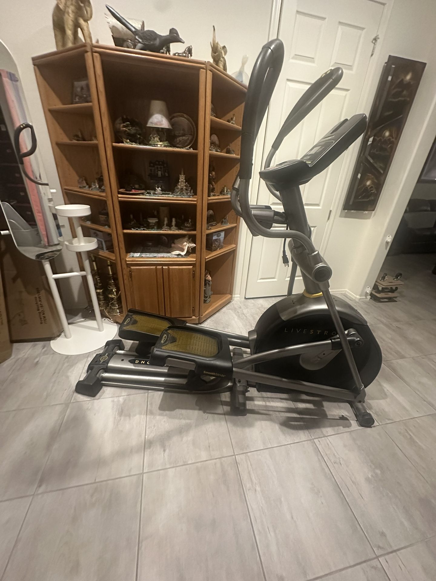 Live Strong Elliptical