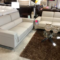 Beautiful Furniture Sofa & Loveseat On Sale Now For $499 Don’t Miss It Out 