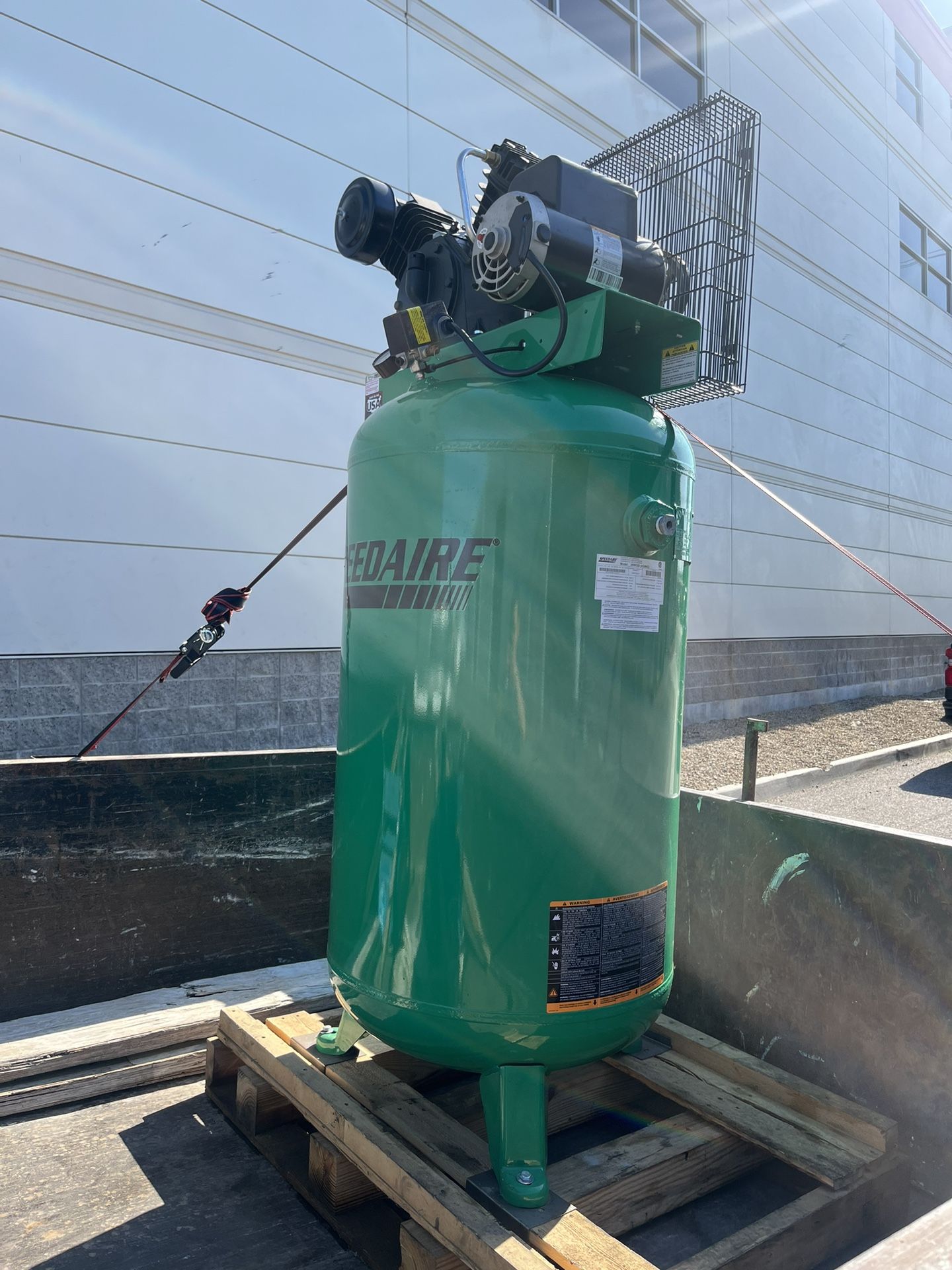 Speedaire Electric Air Compressor 5 hp 35WC