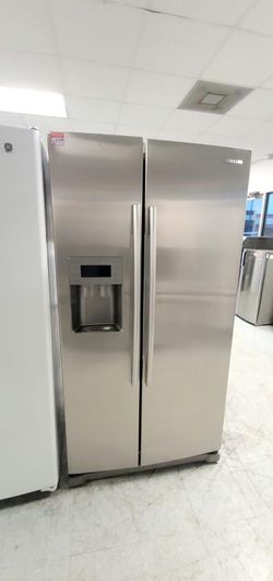Samsung Side‑by‑Side Fridge – Stainless, Ice/Water Dispenser