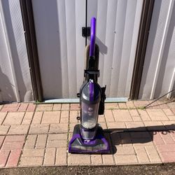 Vacuum - Works Good