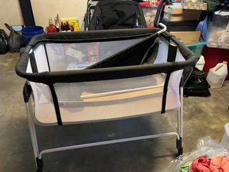 Baby crib